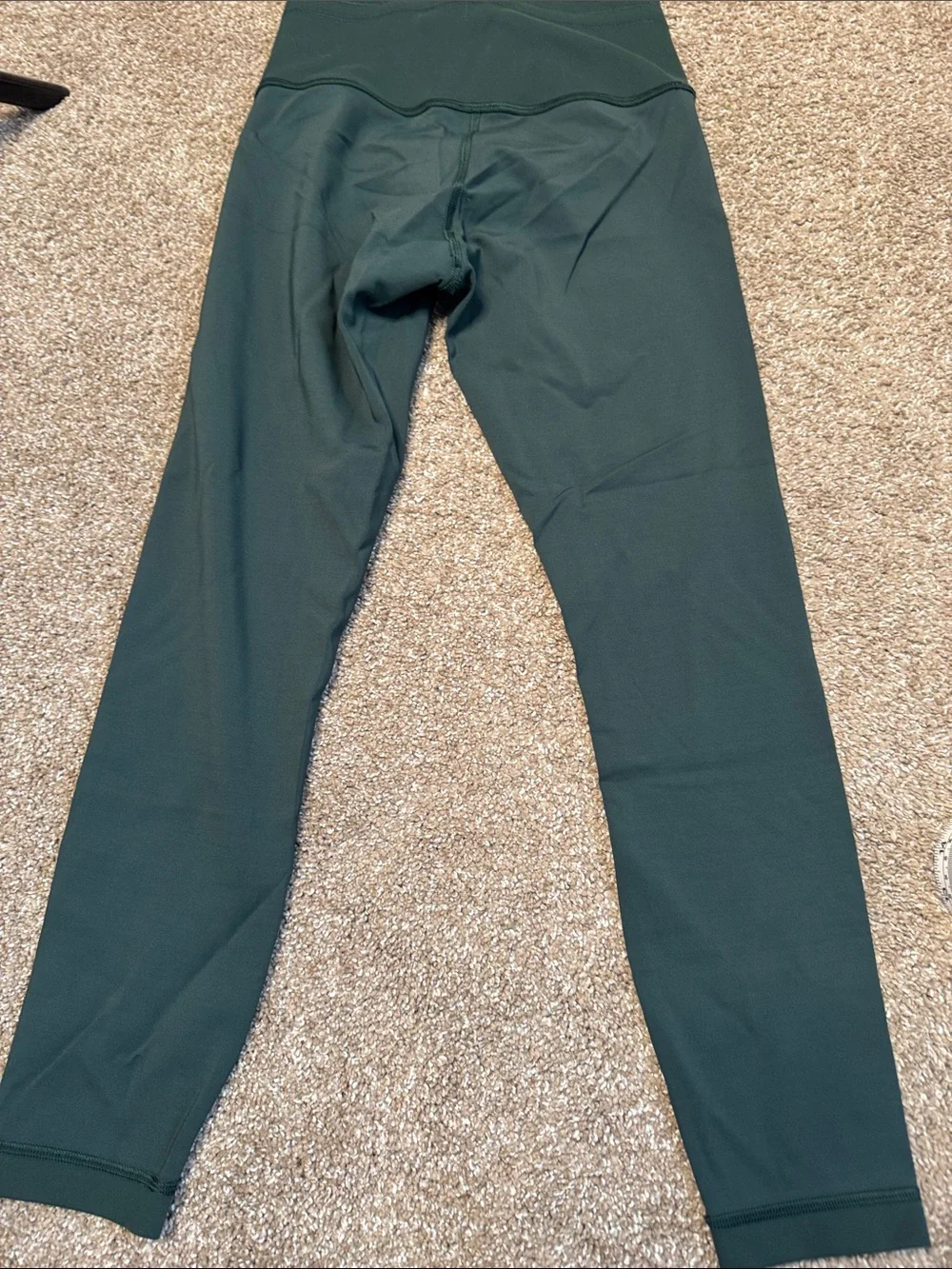 LuLuLemon Dark Green Wunder Under Leggings SZ 6 mid rise multi pocket athletic